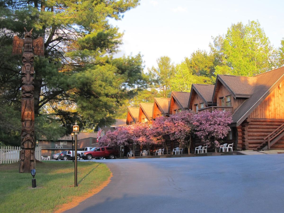 Nootka Lodge Woodsville ภายนอก รูปภาพ