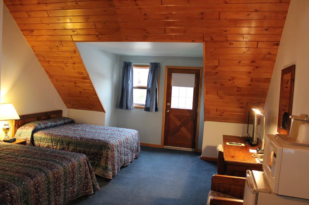 Nootka Lodge Woodsville ภายนอก รูปภาพ