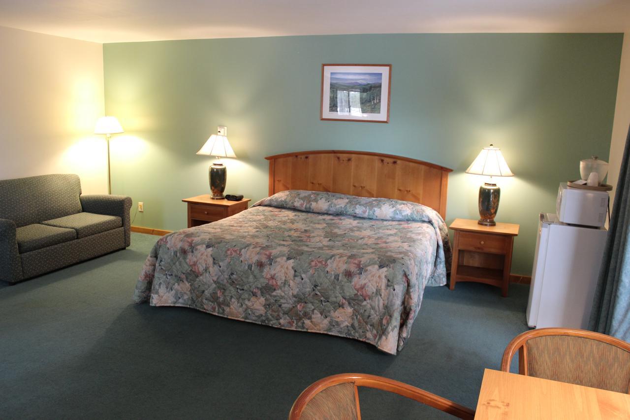 Nootka Lodge Woodsville ภายนอก รูปภาพ