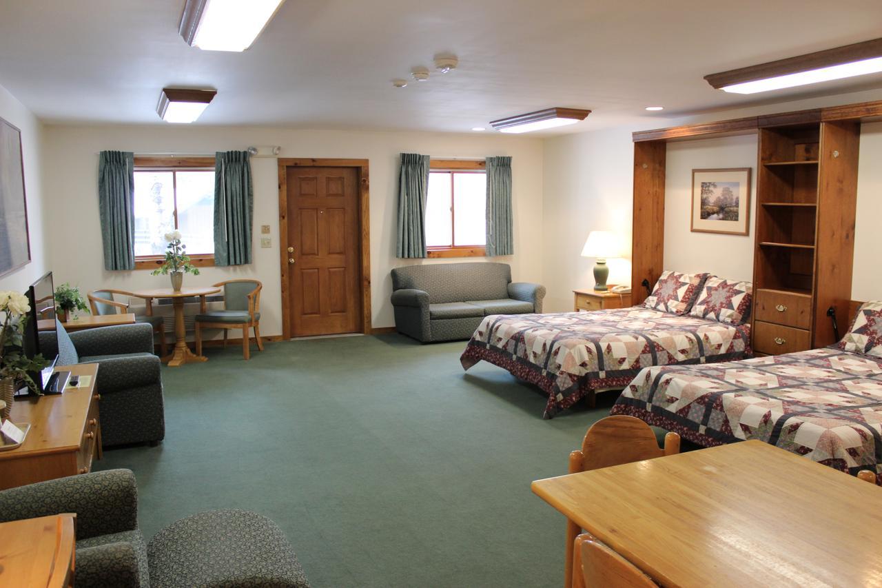 Nootka Lodge Woodsville ภายนอก รูปภาพ