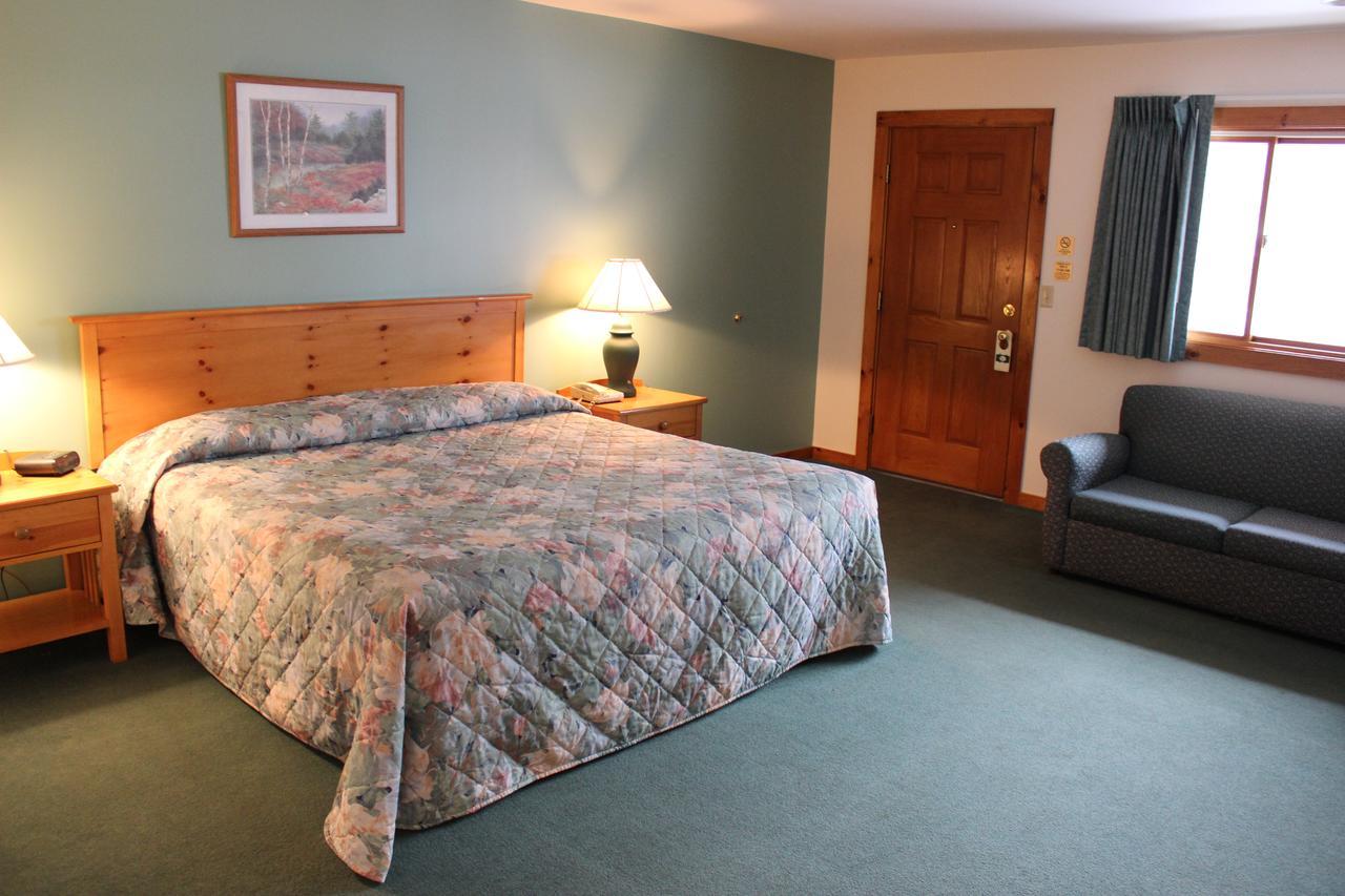 Nootka Lodge Woodsville ภายนอก รูปภาพ