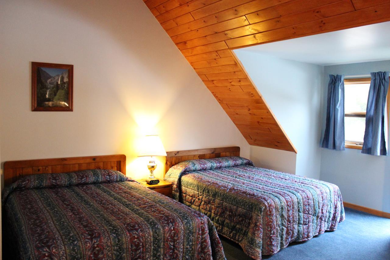 Nootka Lodge Woodsville ภายนอก รูปภาพ