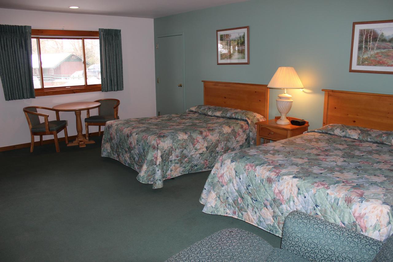 Nootka Lodge Woodsville ภายนอก รูปภาพ