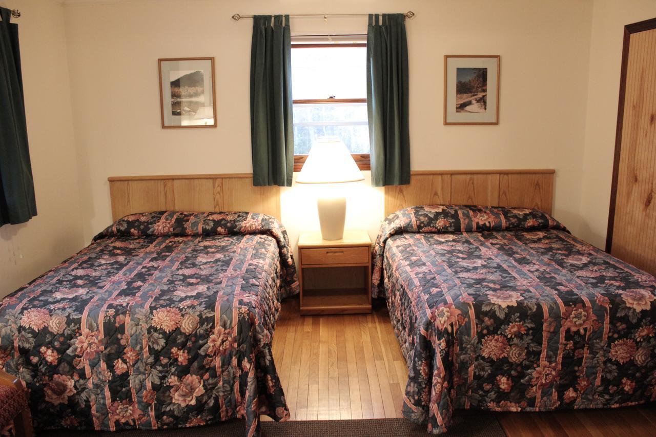 Nootka Lodge Woodsville ภายนอก รูปภาพ