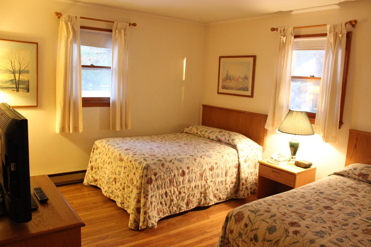 Nootka Lodge Woodsville ภายนอก รูปภาพ