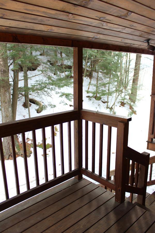 Nootka Lodge Woodsville ภายนอก รูปภาพ
