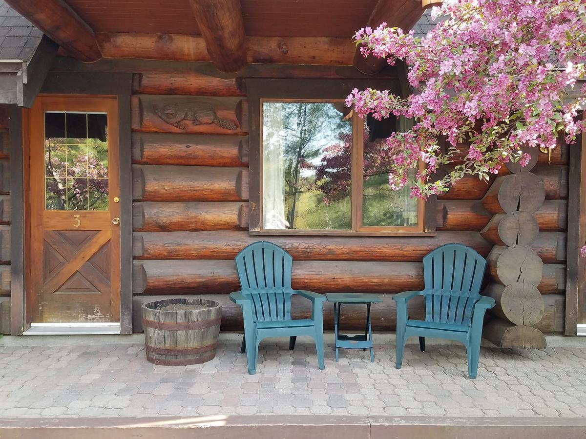 Nootka Lodge Woodsville ภายนอก รูปภาพ