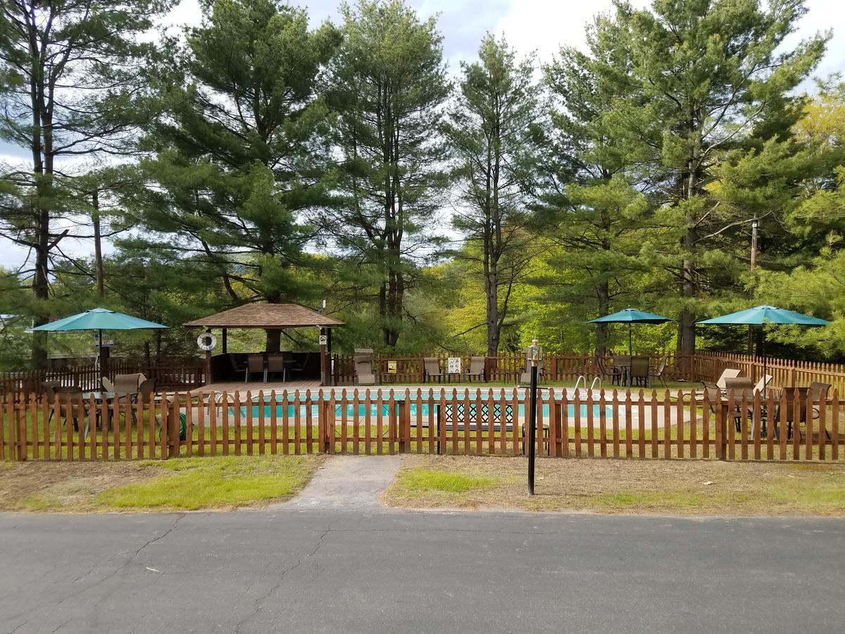 Nootka Lodge Woodsville ภายนอก รูปภาพ